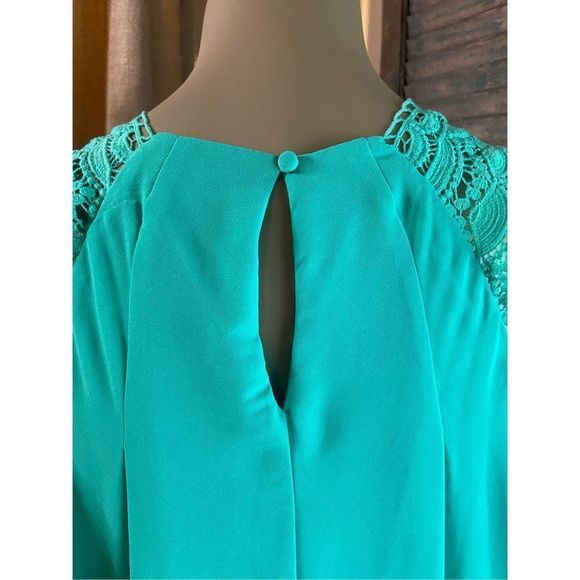 She + Sky Crochet Sleeved Mini Dress - Picture 5 of 7